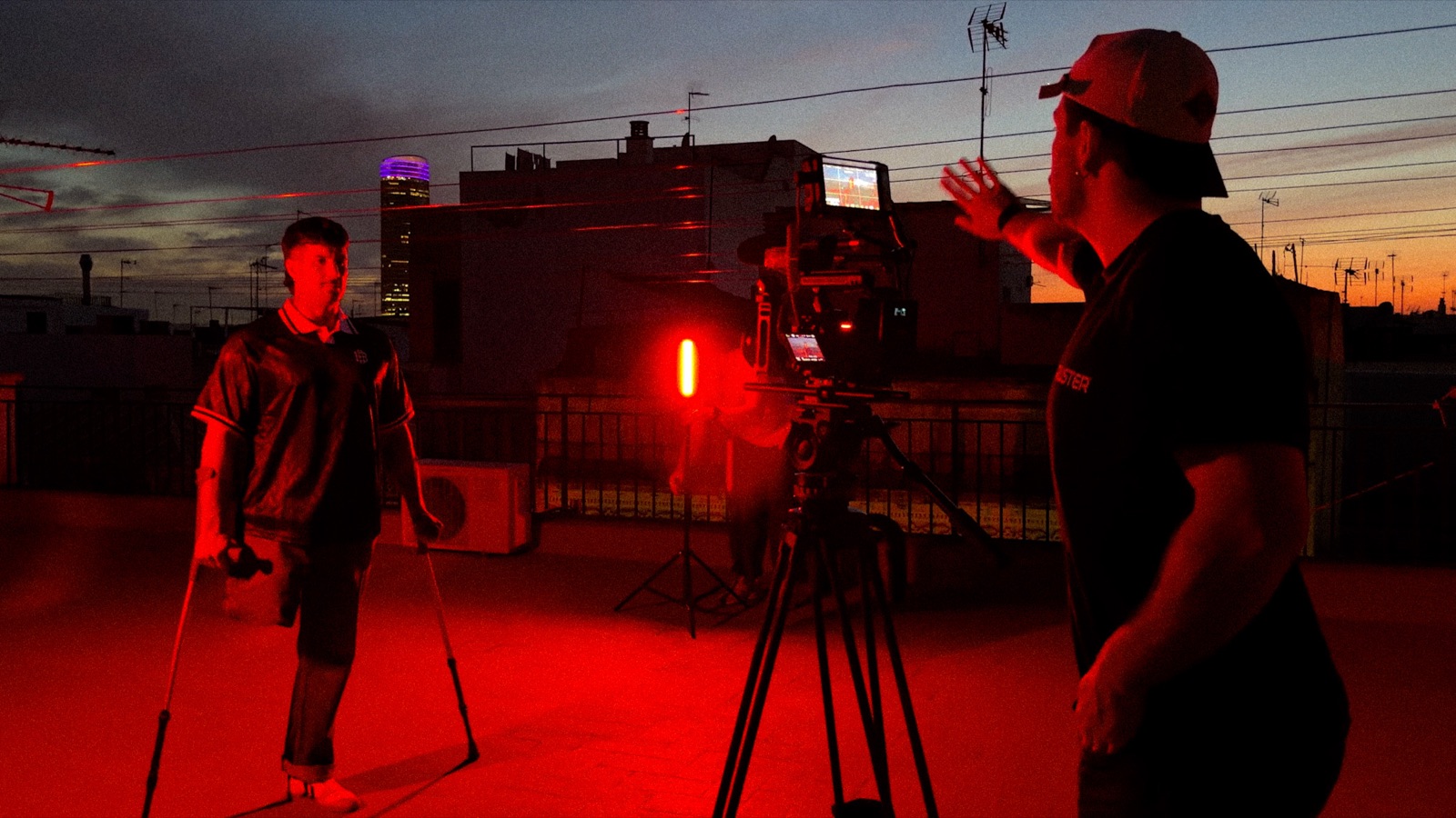 Max Jabs behind the scenes